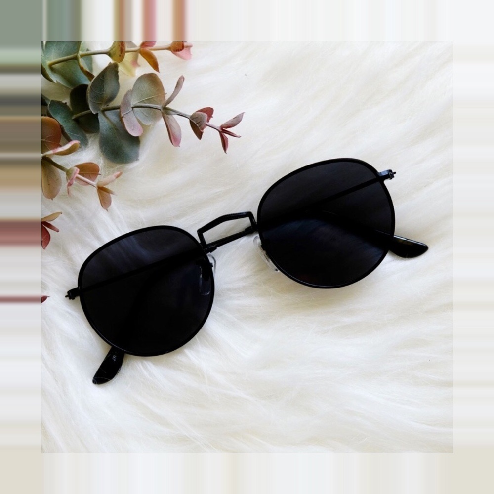 📸 Limmo-Tint Incognito Sunglasses 📸🌴⭐️ - Picture 5 of 5